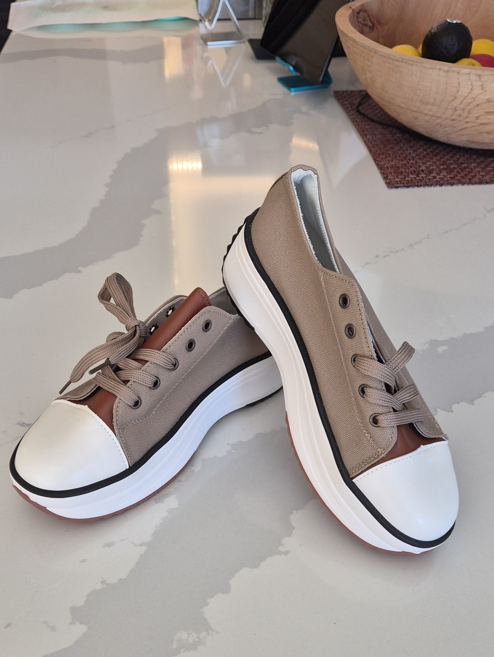 Neutral Canvas Low-Top Platform Sneakers - Taupe/White